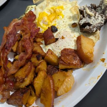 Bagelworks - 2 eggs over with bacon & bagel. $6.99+ before 10:30am - Bagels Near Me - Boca Raton, Florida