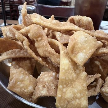 Cathay House - The wonton strips were also greasy...What is going On at Cathay House!  Date...12/7/25 - Chinese Near Me - Waco, Texas