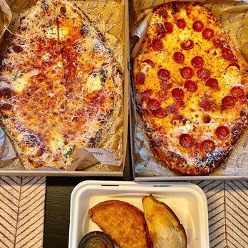 Boludo  - Pizza & empanadas- so good! - Empanadas Near Me - Minneapolis, Minnesota