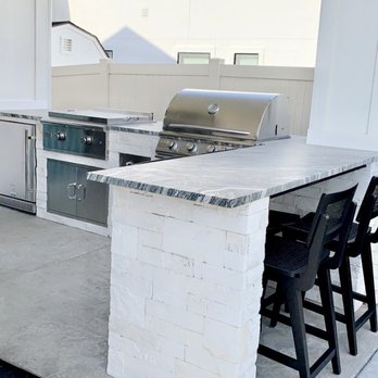 Star Outdoor Creations - High top granite counter - Home Developers Near Me Star Outdoor Creations - High top granite counter - Home Developers Near Me