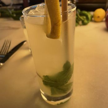 Malka Dumbo - Mediterranean Near Me - Brooklyn, New York