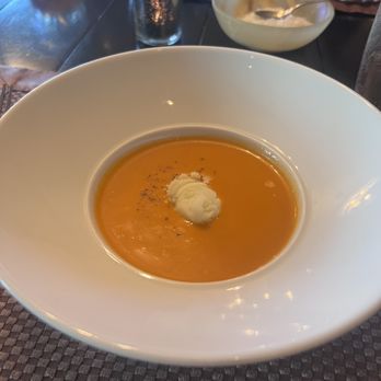 Glen Gordon Manor - 2nd course - gazpacho - Bed & Breakfast Near Me - Huntly, Virginia