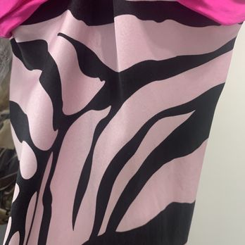 Gen Cleaners - Used chemical or too hot water make pink bleed onto the white!!!! - Sewing & Alterations Near Me - Chicago, Illinois