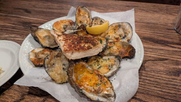 Hugo’s Oyster Bar by null