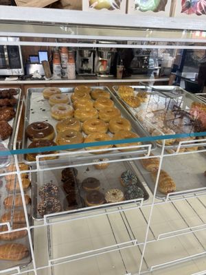 Dona Queen Donuts & Deli by null