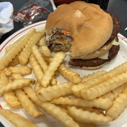 Frisch's Big Boy - The "Bad Boy" spicy tarter sauce and pepper jack cheese