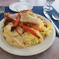 Lake Shore Country Club - The buffet was solid
