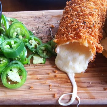 1/8 Pizza Pub - Mozzarella brick. Fresh jalapeños. Some toasty bread/crust things. Sawce. - Pizza Near Me - El Paso, Texas