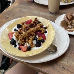 Sunrise Greek Yogurt Parfait Sunrise Greek Yogurt Parfait