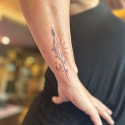 Venus Tattoo Collective - Where my two happy places converge - the ocean meets the mountains
