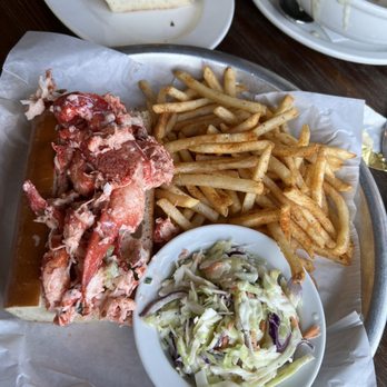 Sam's Chowder House - Lobster roll - Seafood Near Me - Half Moon Bay, California Sam's Chowder House - Lobster roll - Seafood Near Me - Half Moon Bay, California
