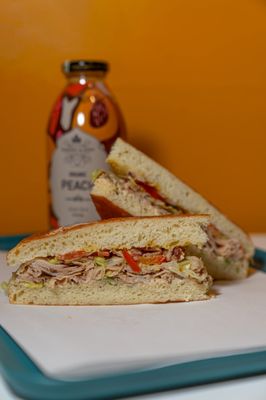 Shorty’s Deluxe by null