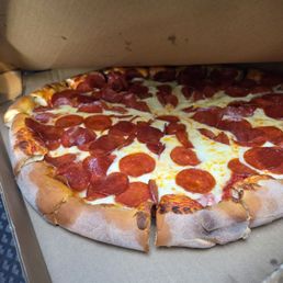 Soo delicious lite sauce extra pepperoni extra cheese Can not complain. Great ingredients... Thank you Soo delicious lite sauce extra pepperoni extra cheese Can not complain. Great ingredients... Thank you