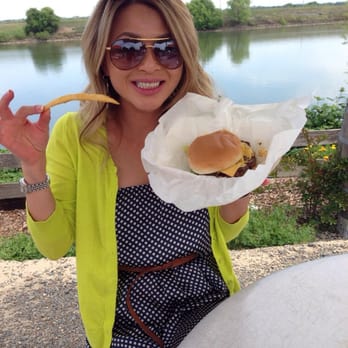 Dinky Diner - French friesssssss ! Delicious - Food Trucks Near Me - Clarksburg, California