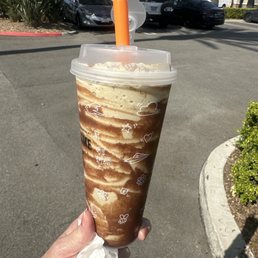 Dubai smoothie with Bobba It's good. Dubai smoothie with Bobba It's good.