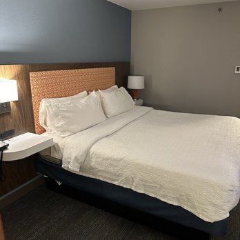 Hampton Inn Ottawa - Hotels Near Me - Ottawa, Illinois Hampton Inn Ottawa - Hotels Near Me - Ottawa, Illinois