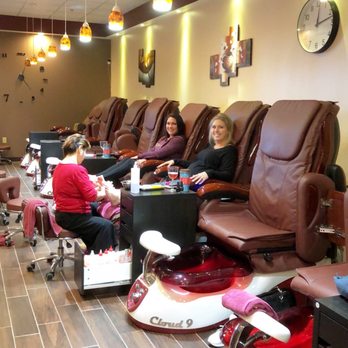 Sun Nails - Nail Salons Near Me - White Bear Lake, Minnesota