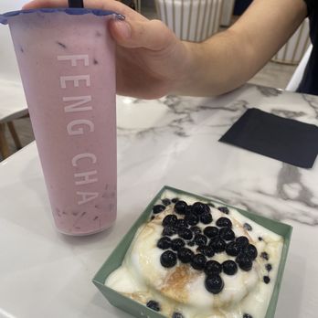 Feng Cha Teahouse - Strawberry Breeze and Sea Salt Pearl Milk Foam Cake. After shaking and unboxing! - Bubble Tea Near Me - Costa Mesa, California Feng Cha Teahouse - Strawberry Breeze and Sea Salt Pearl Milk Foam Cake. After shaking and unboxing! - Bubble Tea Near Me - Costa Mesa, California