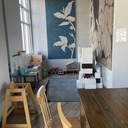 Rose & Lois - Kids play area
