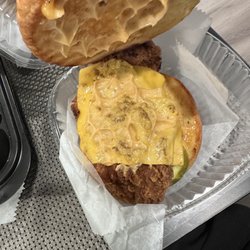 Cluck & Gill's - Inside chicken sandwich