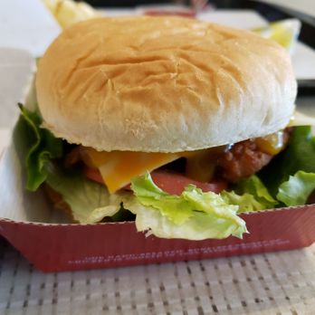 Chick-fil-A - Deluxe chicken sandwich - Fast Food Near Me - Bradenton, Florida
