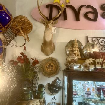 Brazos Street Market - Vintage Find and Home Goods - Antiques Near Me - Whitney, Texas Brazos Street Market - Vintage Find and Home Goods - Antiques Near Me - Whitney, Texas