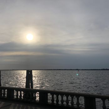 Centennial Park - Parks Near Me - Fort Myers, Florida