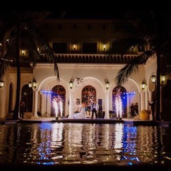 Mango Weddings & Events - Fireworks during 1st dance