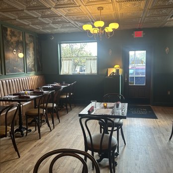 Foxhole Tavern - Seating is a bit tight. Especially along the wall. You're almost on top of each other. But it works. - Cajun/Creole Near Me - Aspinwall, Pennsylvania
