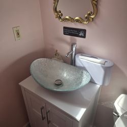 M&C Lush Nail Spa