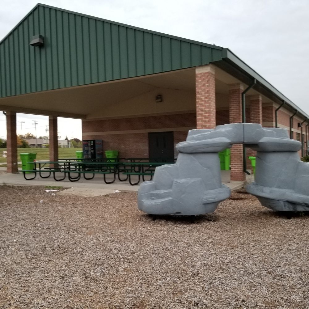 Red Oaks County Park - 2020-10-11 Red Oaks Playground. Madison Heights, MI. Rock step and pavilion (background). - Parks Near Me - Madison Heights, Michigan Red Oaks County Park - 2020-10-11 Red Oaks Playground. Madison Heights, MI. Rock step and pavilion (background). - Parks Near Me - Madison Heights, Michigan