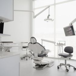 Polish Dentistry