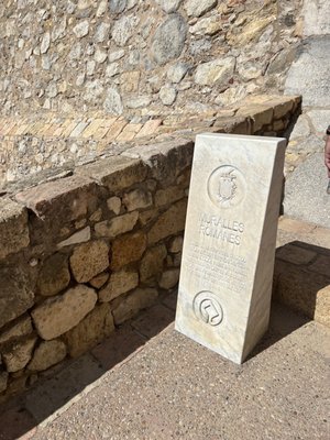 Passeig Arqueològic by null