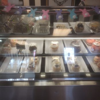 The Cake Jar shoppe - a variety of cupcakes - Desserts Near Me - Bellport, New York The Cake Jar shoppe - a variety of cupcakes - Desserts Near Me - Bellport, New York