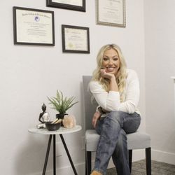 Wave Health And Wellness - Dr. Sarah, DACM, LAc
