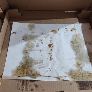 Pigeon Peas - Oxtail pizza - Caribbean Near Me - Bloomfield, New Jersey Pigeon Peas - Oxtail pizza - Caribbean Near Me - Bloomfield, New Jersey