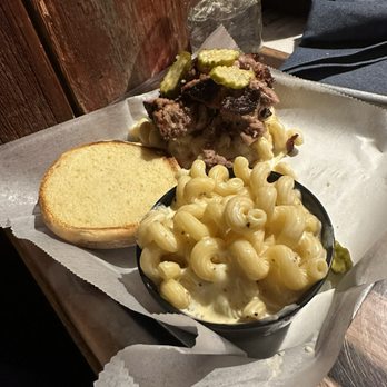 Smoke Shack - Brisket Sandwich and Mac and Cheese - Barbeque Near Me - Milwaukee, Wisconsin Smoke Shack - Brisket Sandwich and Mac and Cheese - Barbeque Near Me - Milwaukee, Wisconsin