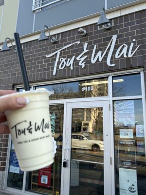 Tou & Mai by null