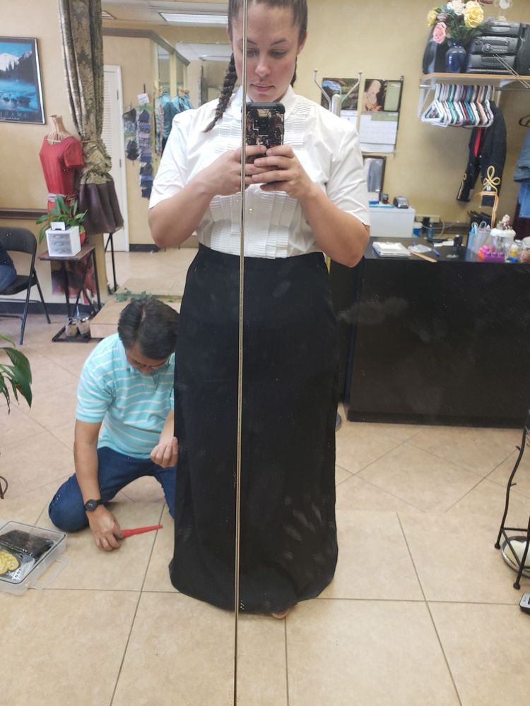 Rose's alterations & dress Clearance