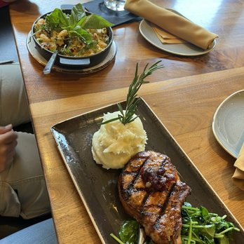 GRANVILLE - Thick-Cut Pork Chop & Mac & Cheese Side - New American Near Me - Pasadena, California GRANVILLE - Thick-Cut Pork Chop & Mac & Cheese Side - New American Near Me - Pasadena, California