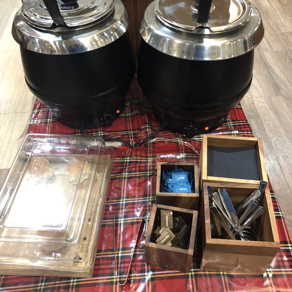 Upperdeck Lounge Glasgow Airport - Hot soups - Airport Lounges Near Me