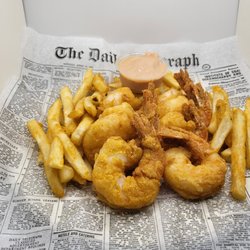 Y all's Fish N Chips - (Colossal Prawn Meal) 8 piece deep fried prawns n chips!