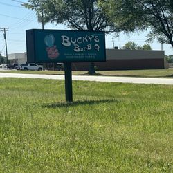 Bucky's Bar-B-Q - Bucky sign