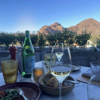 théa - Mediterranean Near Me - Phoenix, Arizona