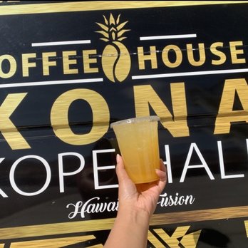 Kona Coffee House - Pineapple splash tea with gold flakes - Food Trucks Near Me
