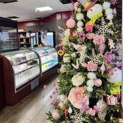 Havana's Bakery Cafe - Bakery at Christmas