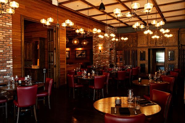 Oak Steakhouse by null