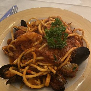 Brio Tuscany Grille - Spaghetti Frutti di Mare - Italian Near Me - Dana Point, California Brio Tuscany Grille - Spaghetti Frutti di Mare - Italian Near Me - Dana Point, California