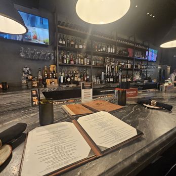 Blackwall Barn & Lodge - Bar - American Near Me - Gambrills, Maryland