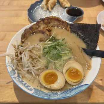 Bo's Ramen and Sushi House - 1.Garlic Tonkatsu Ramen - Bubble Tea Near Me - Bryan, Texas